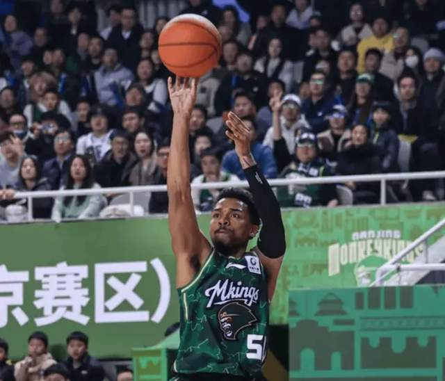 宁波逆转送同曦三连败 帕克低迷王世龙战术失误