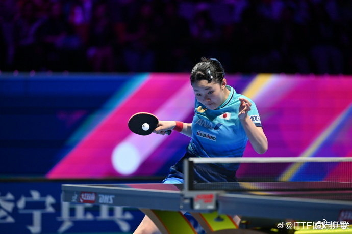 中国女乒强势晋级八强 覃予萱掀翻早田希娜