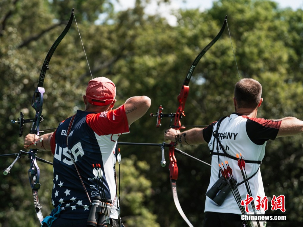 竹光奖牌：以回收金属制成、内藏可双面佩戴的