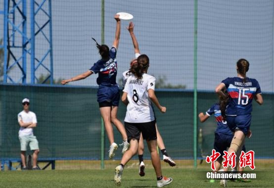 竹光奖牌：以回收金属制成、内藏可双面佩戴的